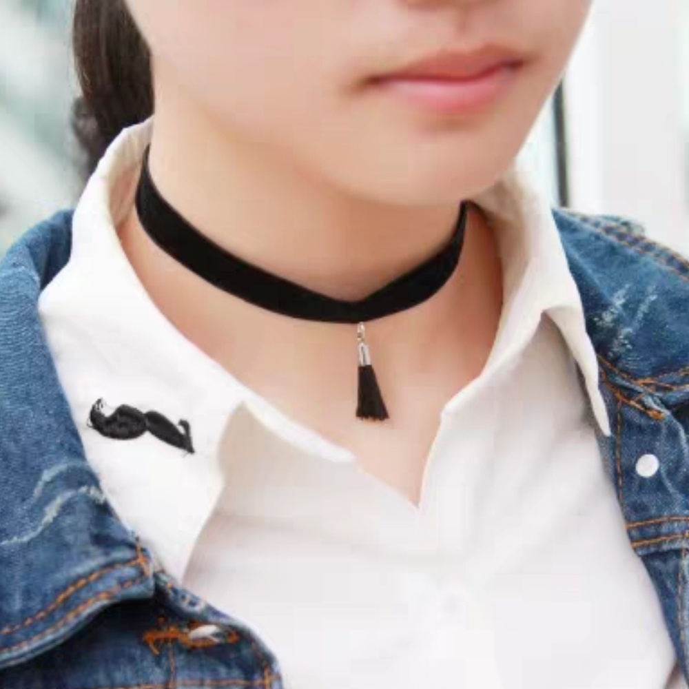 3 for $10, Black choker